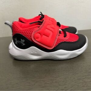 Under Armour Kids Red and Black Sneakers 11K